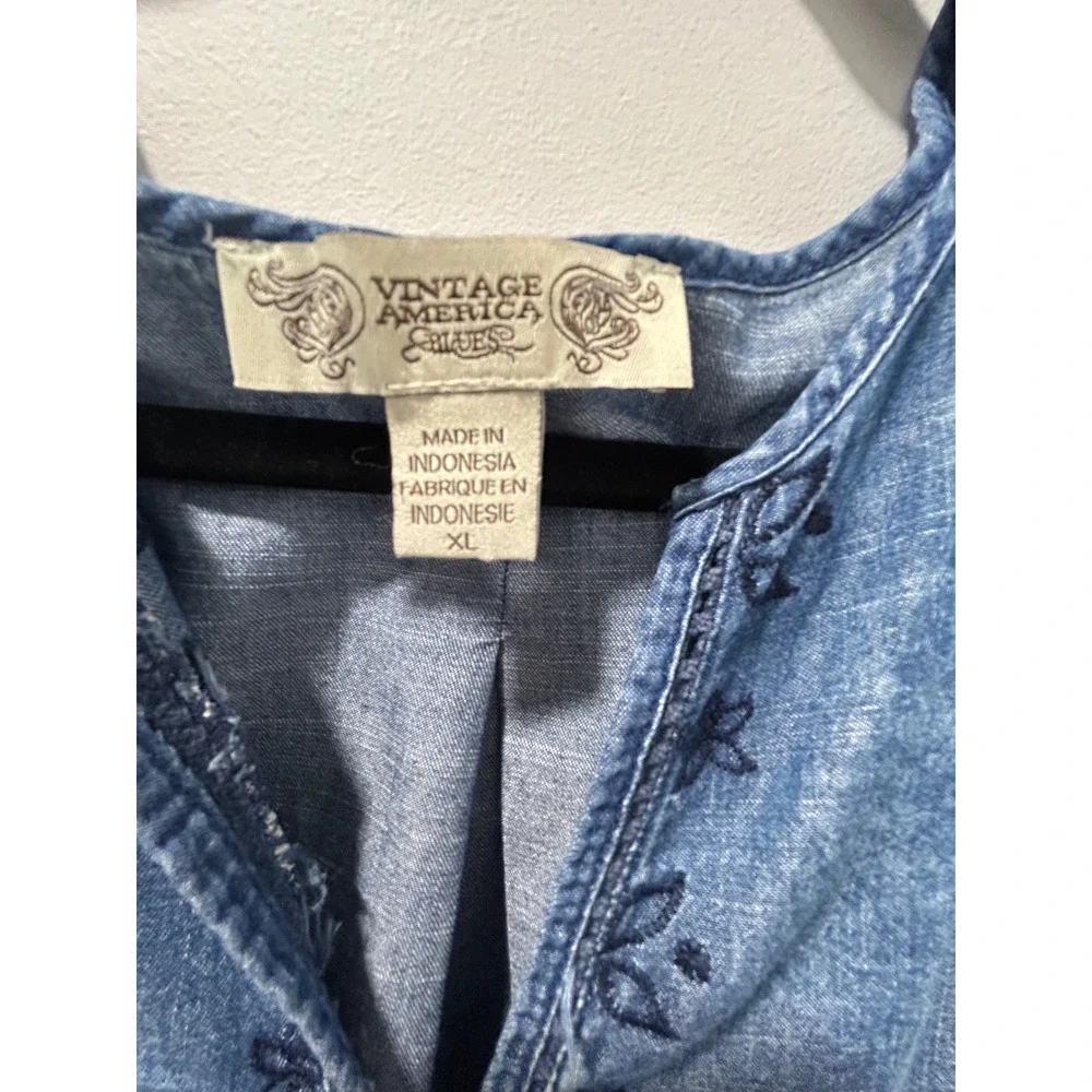 Vintage America Blues Women XL Chambray Embroidered Sleeveless Top Blue Blouse